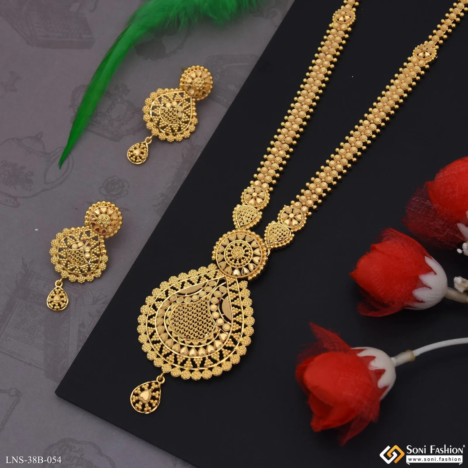 1 Gram Gold Plated Dazzling Design Necklace Set for Women - Style B054
