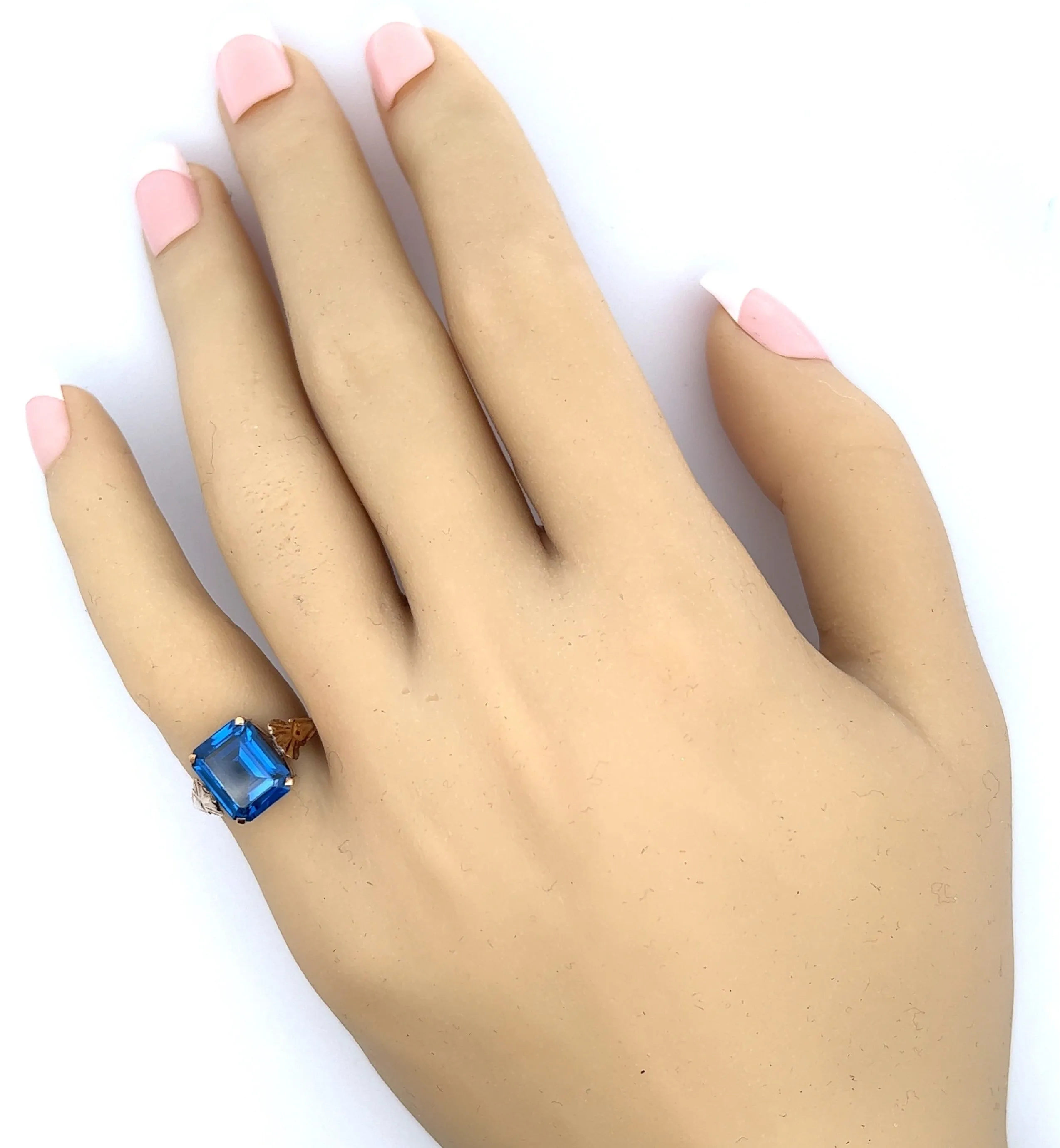 9ct Yellow Gold & Created Spinel Vintage Ring