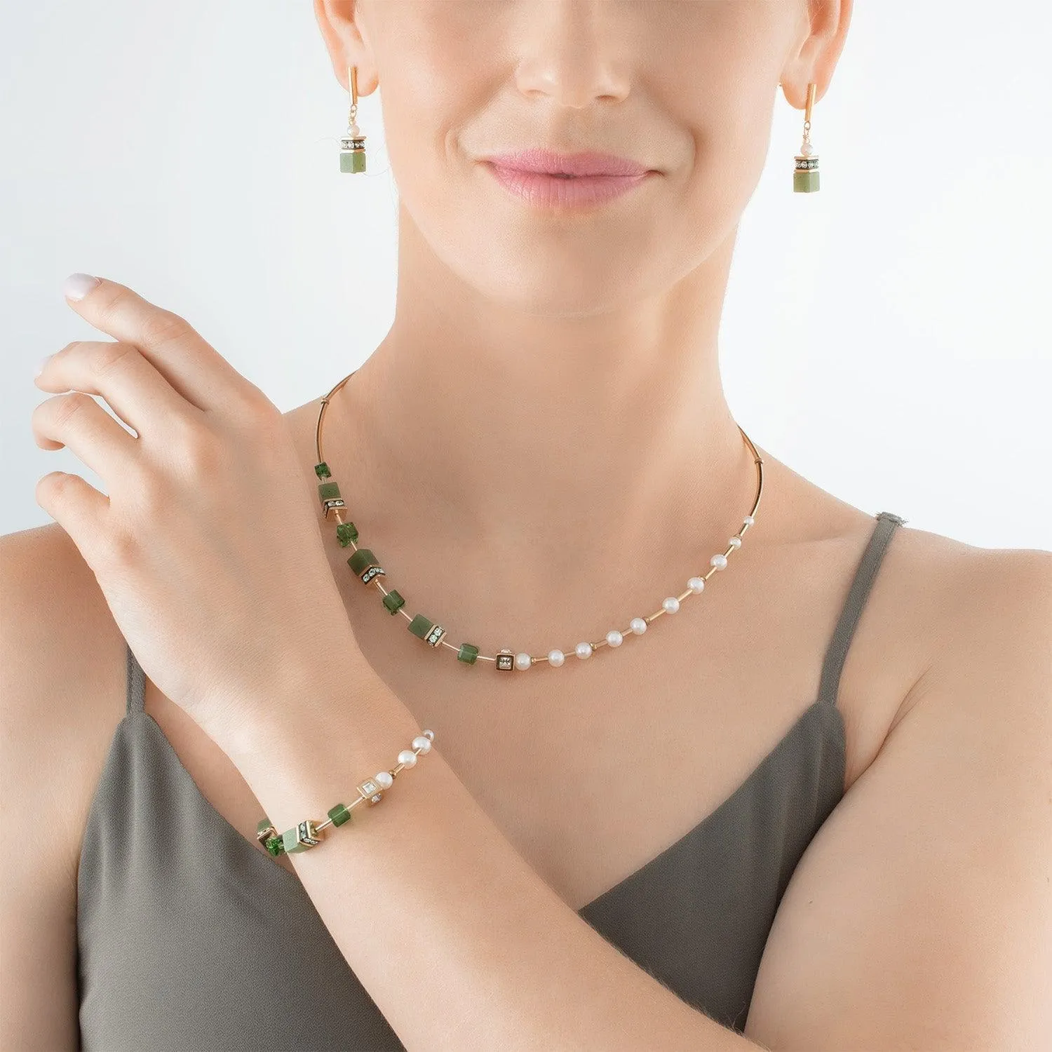 Coeur De Lion GeoCUBE® Fusion Gold Green and Pearl Necklace