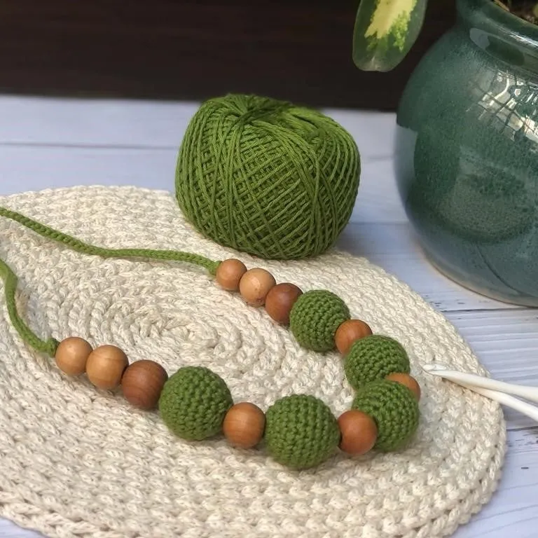 Dark Green Crochet Wooden Beads Adjustable Choker Necklace