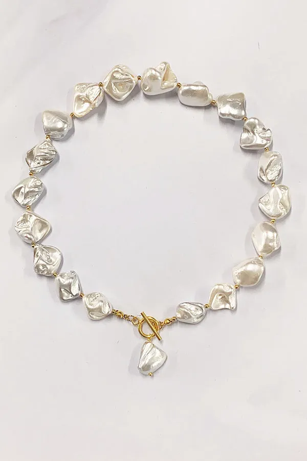 Exaggerated Irregular Shell Collarbone Necklace