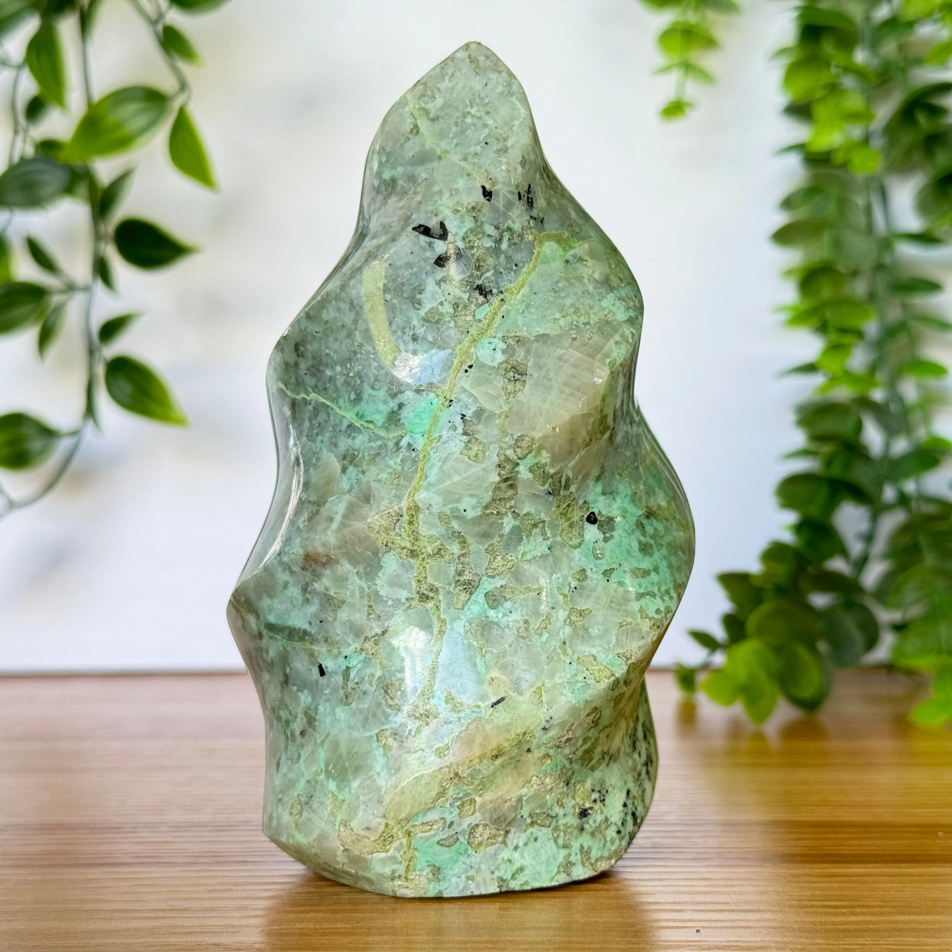 Garnierite Flame