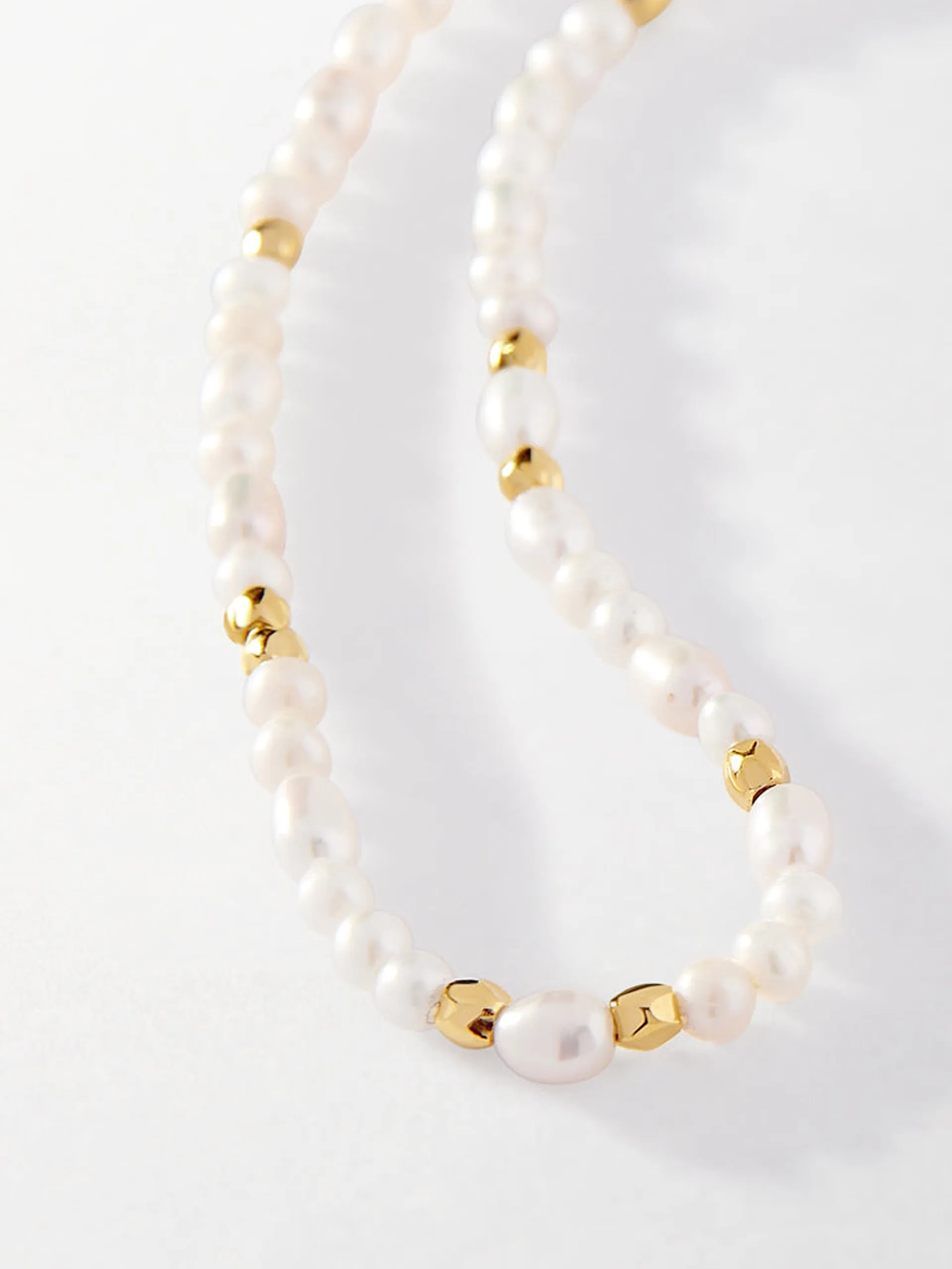Mirage pearl necklace