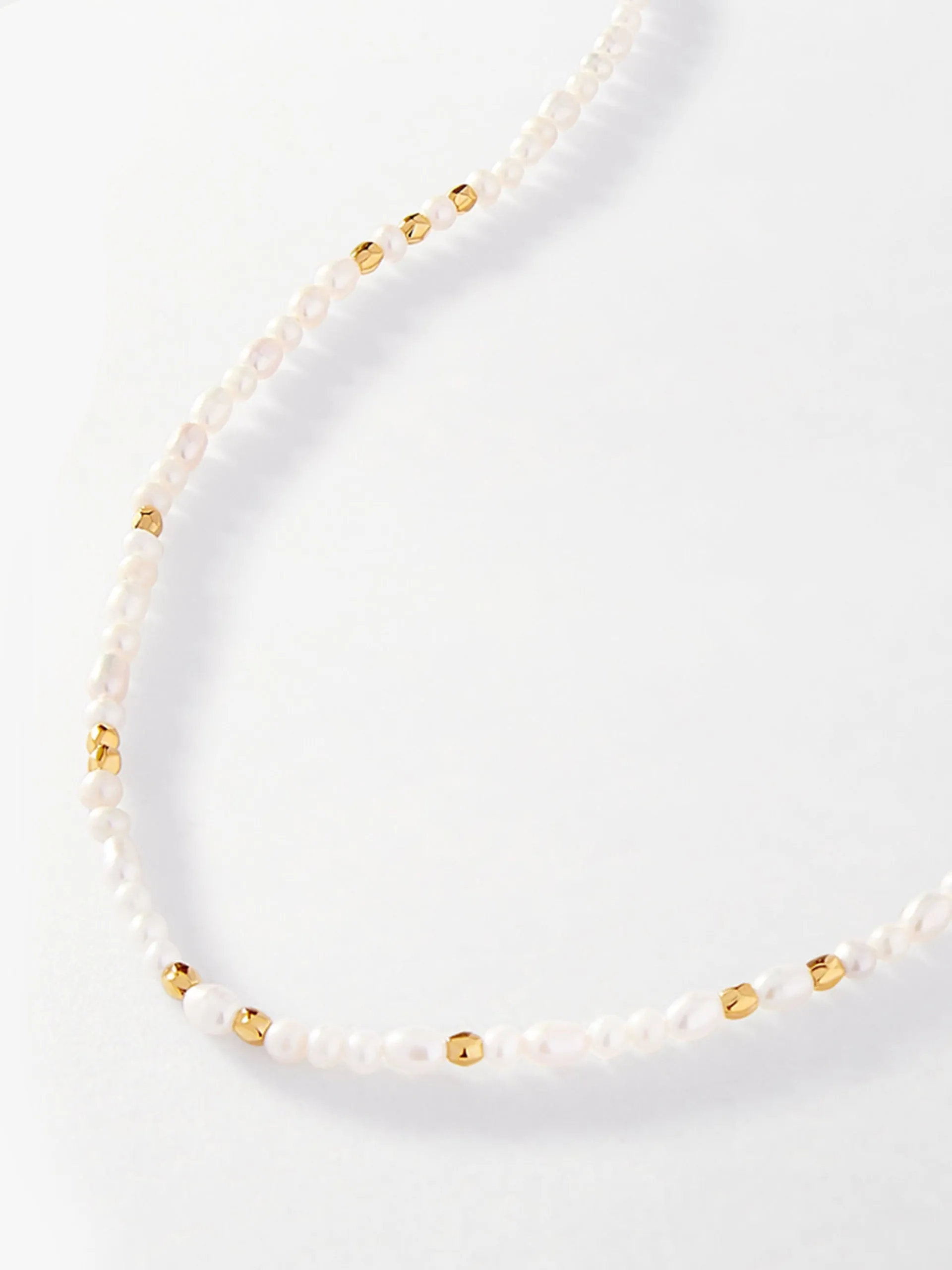 Mirage pearl necklace