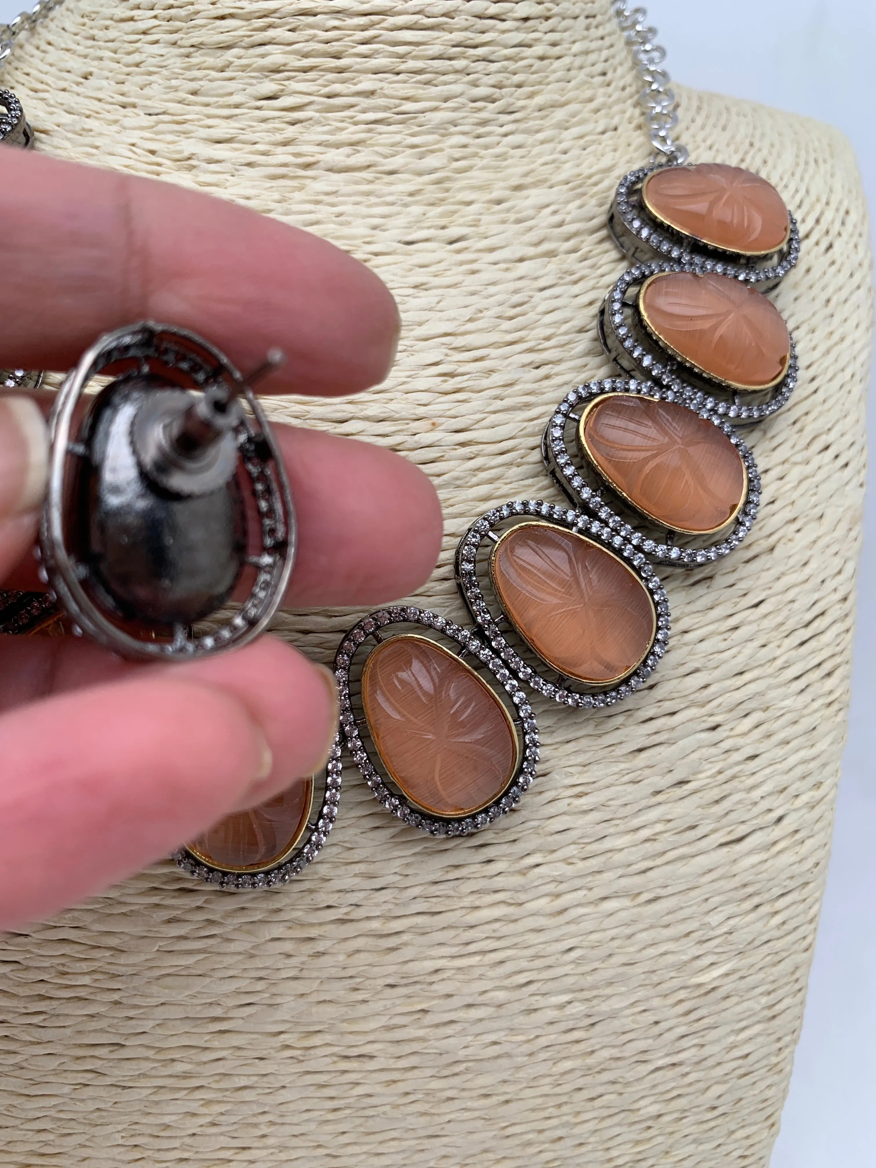 Peachish Brown Carved Oval Stone AD Victorian Polish Short Necklace