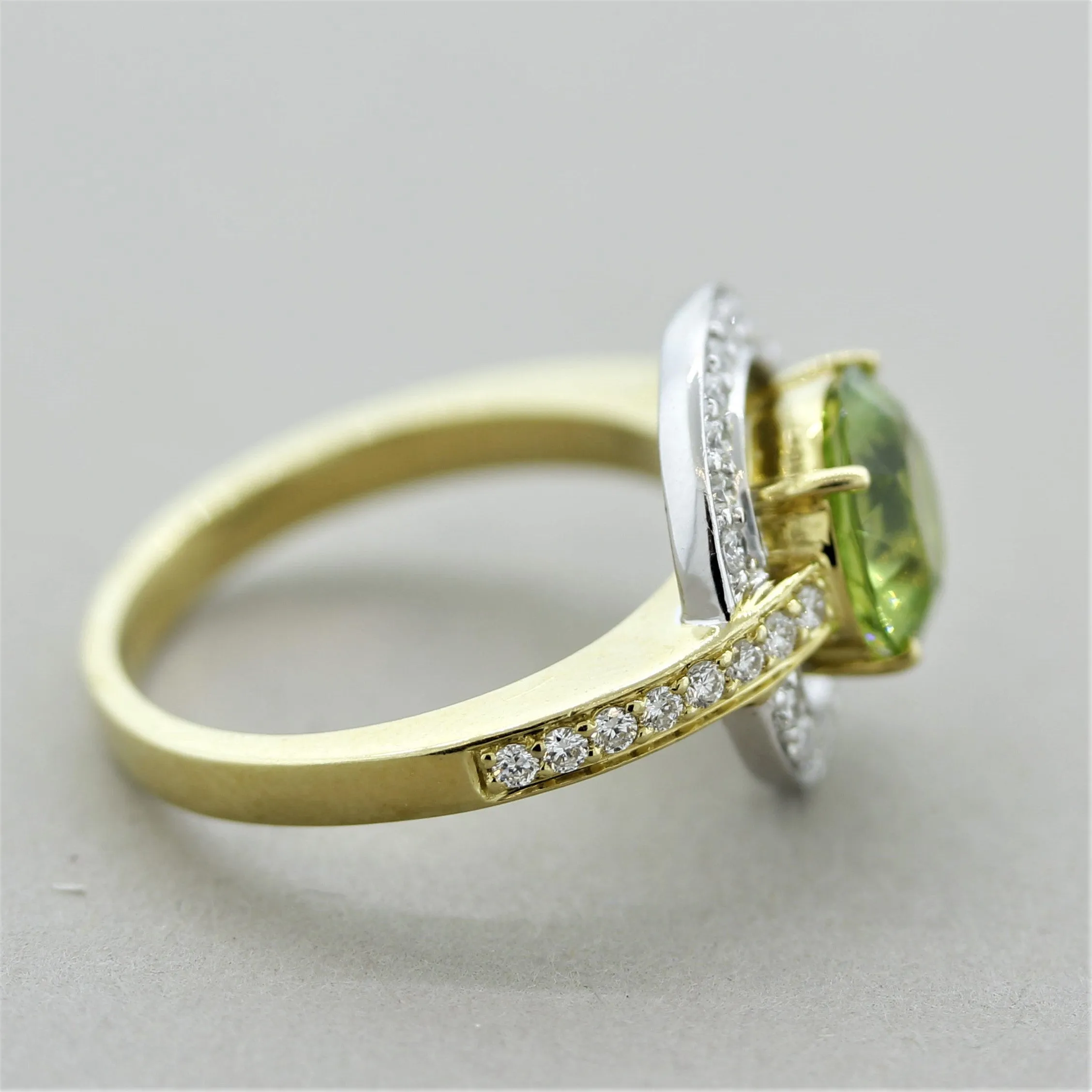 Peridot Diamond Gold Two-Tone Ring