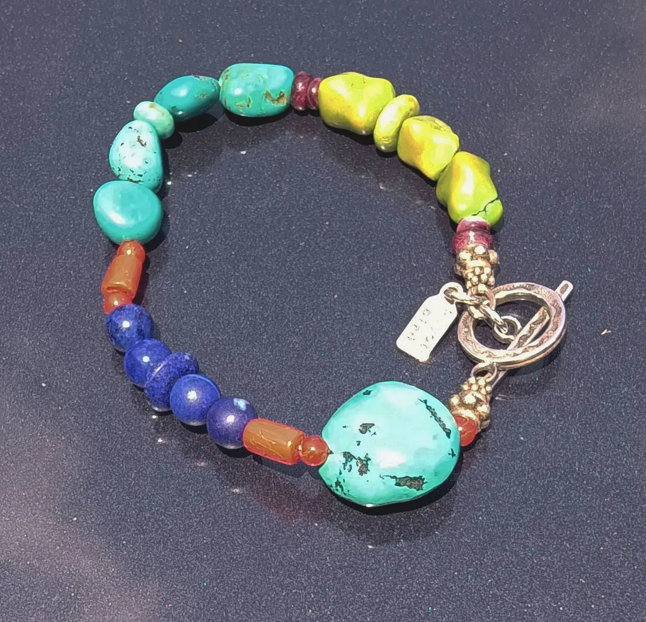 Peyote Bird Single Strand Stone Bracelet with Gaspeite, Turquoise and Lapis Lazuli