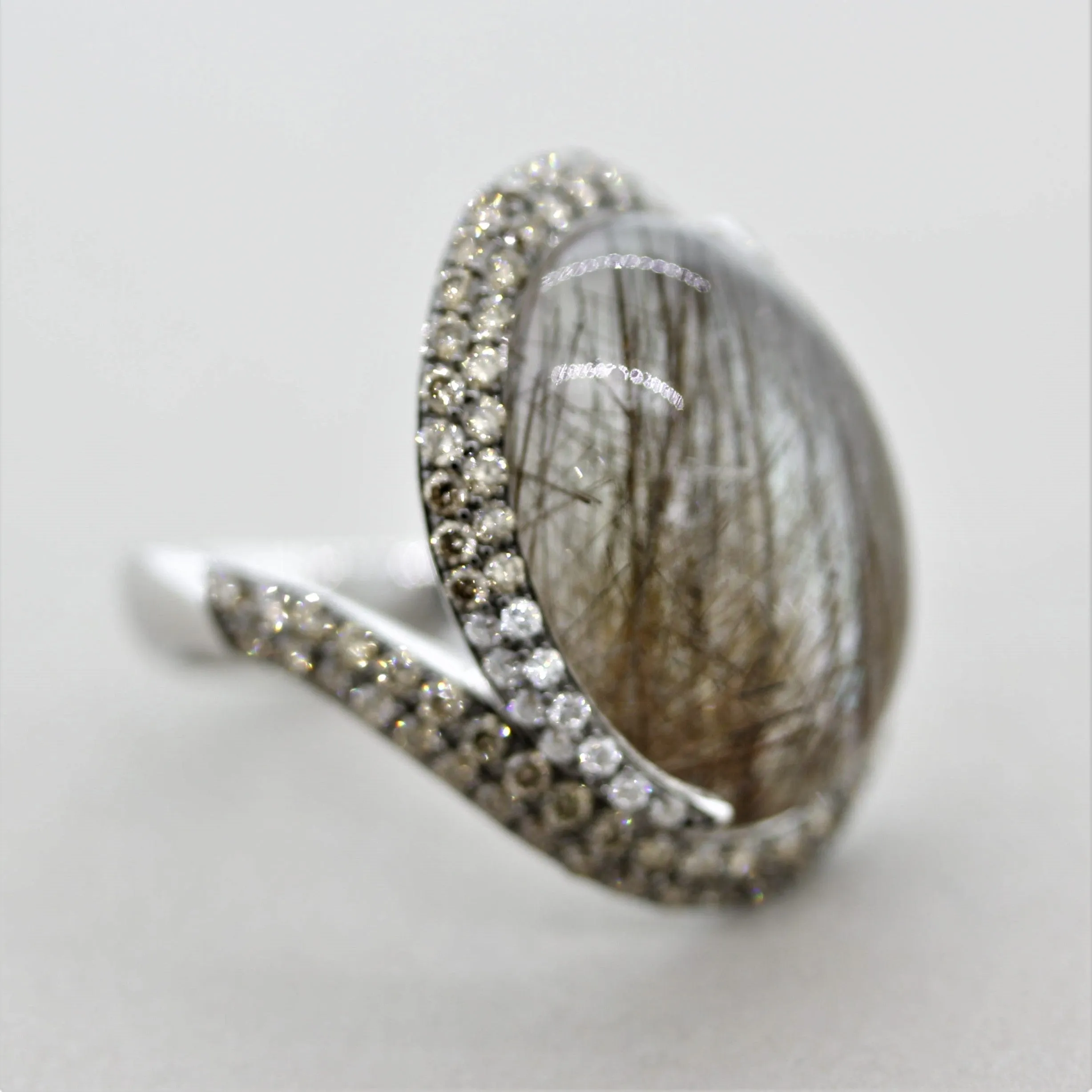 Rutilated Quartz Diamond Mother-of-Pearl Gold Cocktail Ring