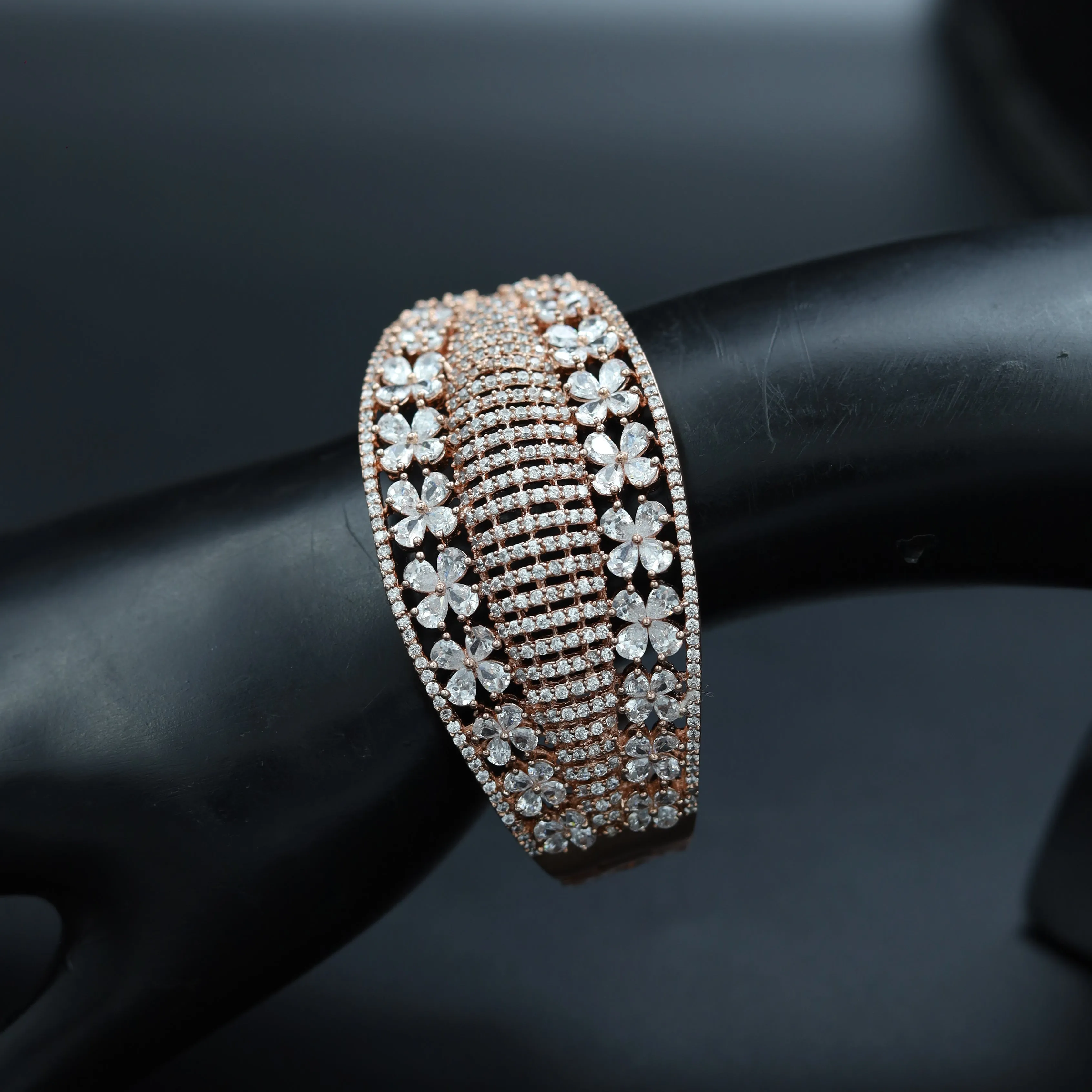 Zircon/AD Rose Gold Bracelet 9018-3239